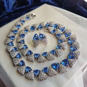 Swarovski Elements Clear Pave & Blue Gemstone Triagle Statement Necklace SET NEW